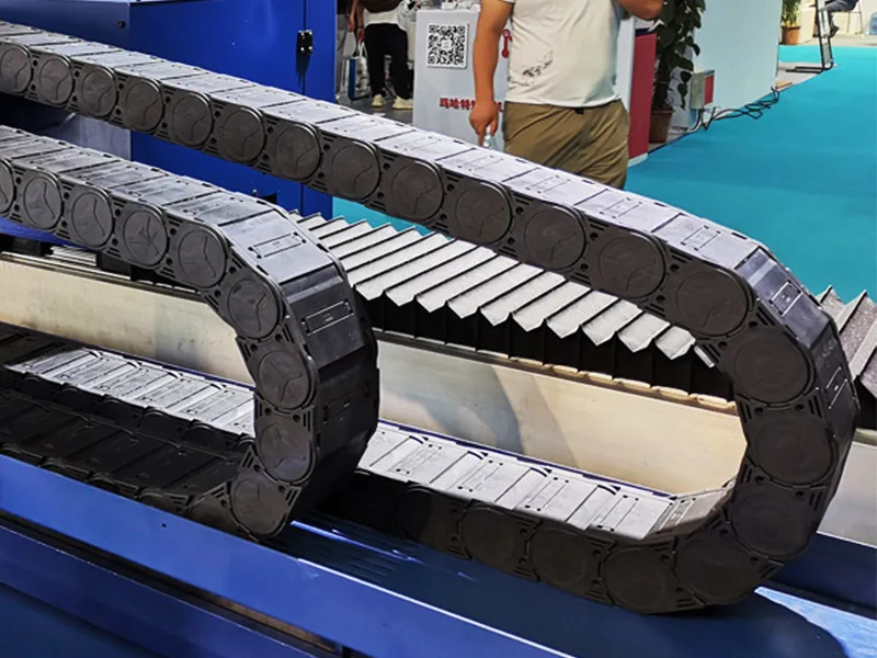 Hình ảnh Kinh nghiệm dùng xích cáp nhựa bền và chạy êm hơn